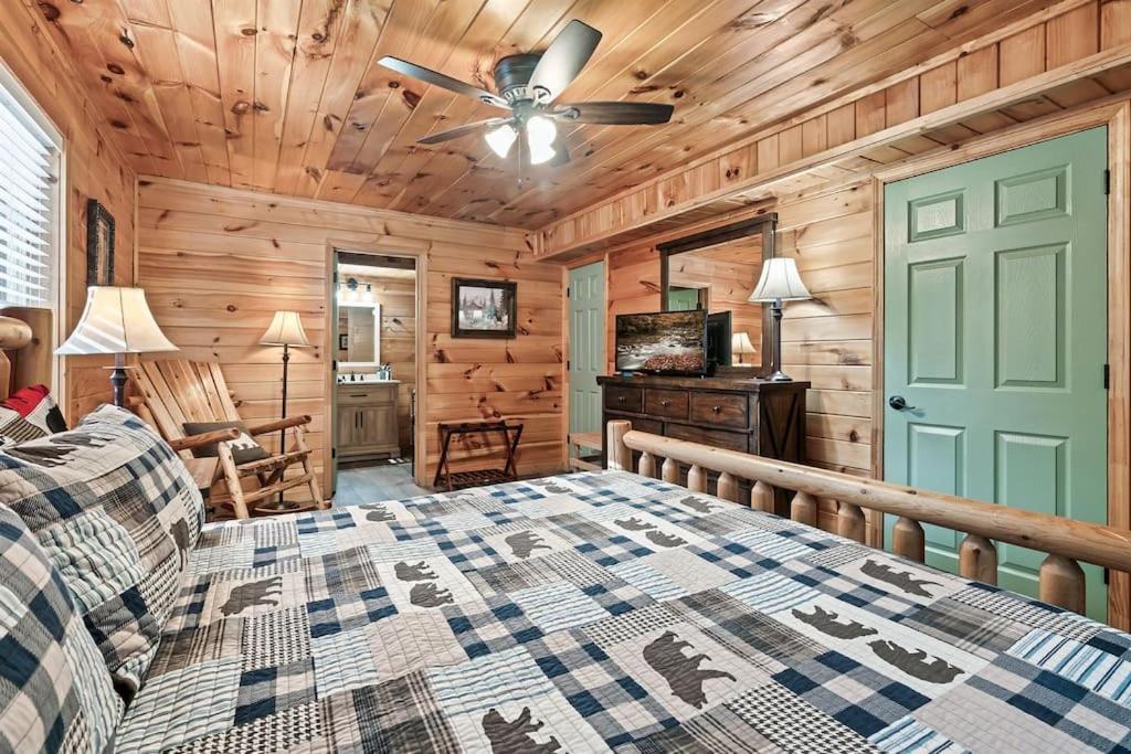 A Top Notch Lodge~ガトリンバーグ エクステリア 写真
